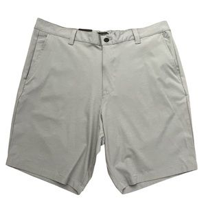 Banana Republic Men’s Gray Stretch Flat Front Shorts Sz. 40 NWT‎